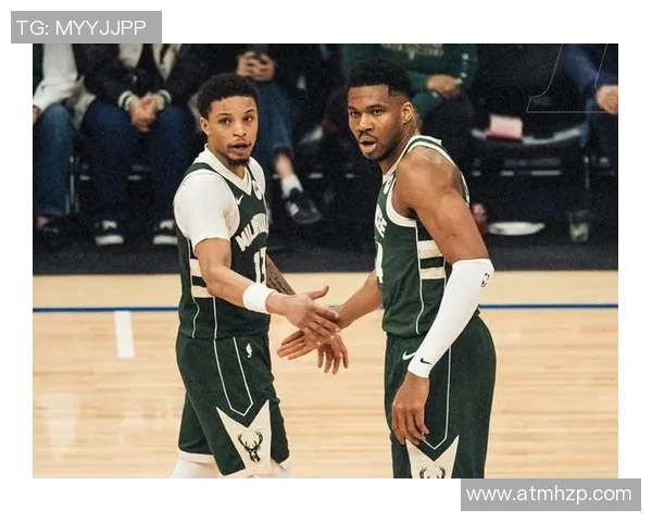 热火与雄鹿第五场激战回顾球员表现与战术分析全景呈现